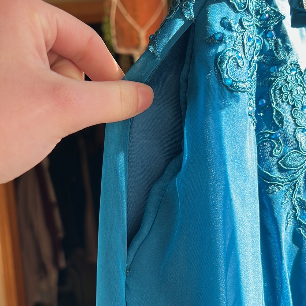 Prom Dress - Picture 3 of 6